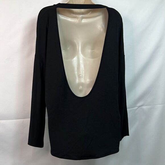 Riller & Fount Black open back long sleeve sweater size medium EUC - Picture 2 of 12
